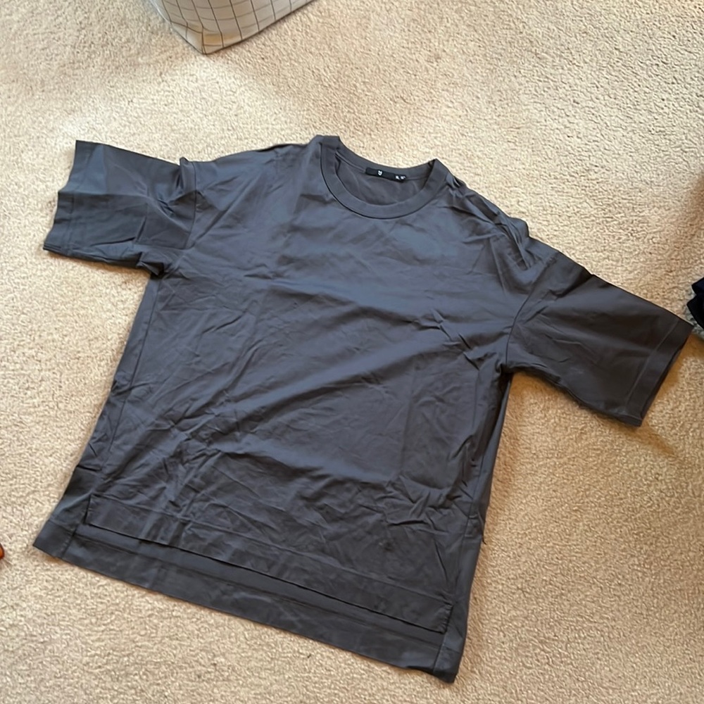 Uniqlo +J t-shirt